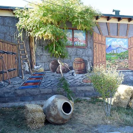 Armenian Village Park Hotel & Free Water Park, Gym Erivan Dış mekan fotoğraf