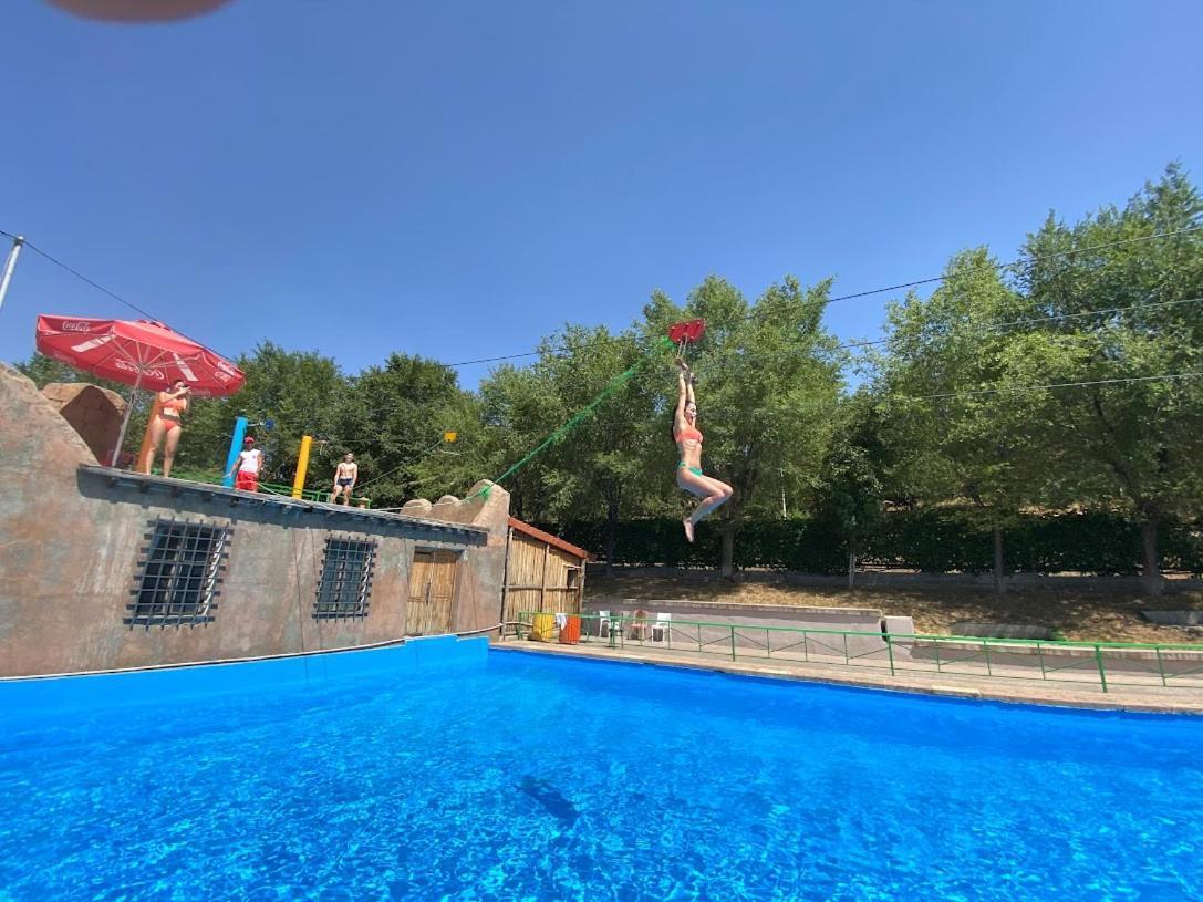 Armenian Village Park Hotel & Free Water Park, Gym Erivan Dış mekan fotoğraf