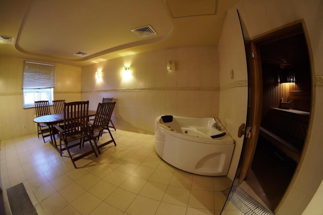 Armenian Village Park Hotel & Free Water Park, Gym Erivan Dış mekan fotoğraf