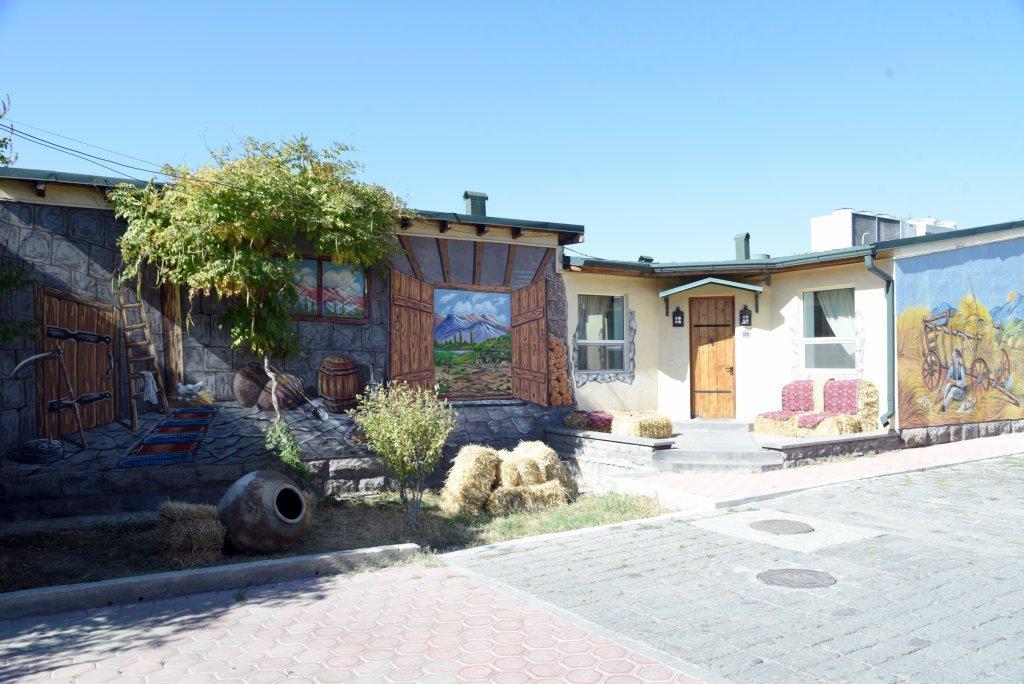 Armenian Village Park Hotel & Free Water Park, Gym Erivan Dış mekan fotoğraf