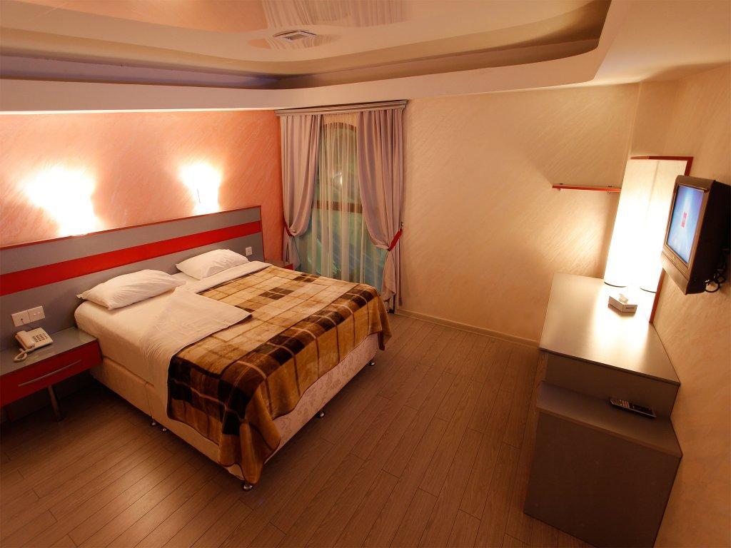 Armenian Village Park Hotel & Free Water Park, Gym Erivan Dış mekan fotoğraf
